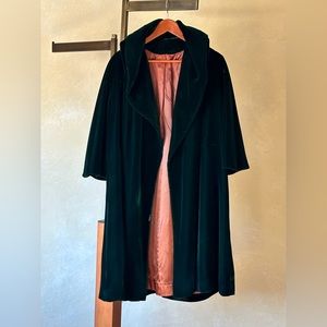 1950s jewel green velvet coat
